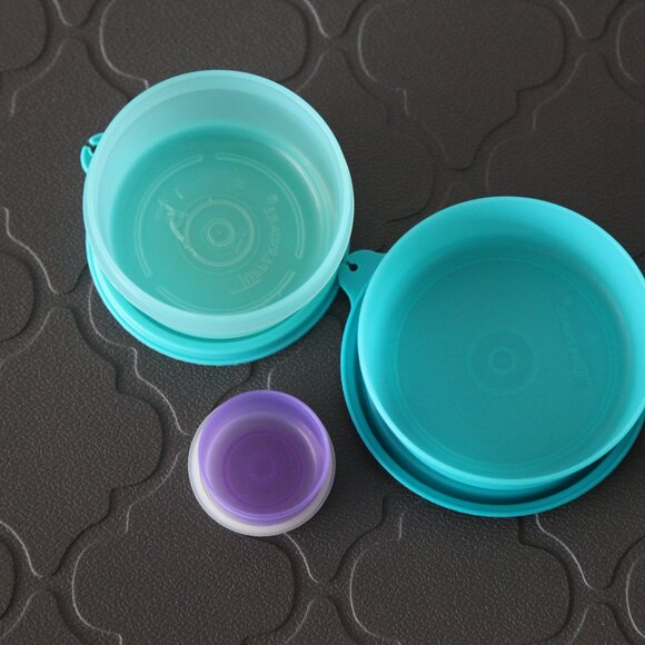 Tupperware Circular Lunch Containers Set - Picture 2 of 4